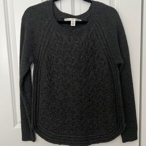 Grey knit Pullover Sweater. Size Large.